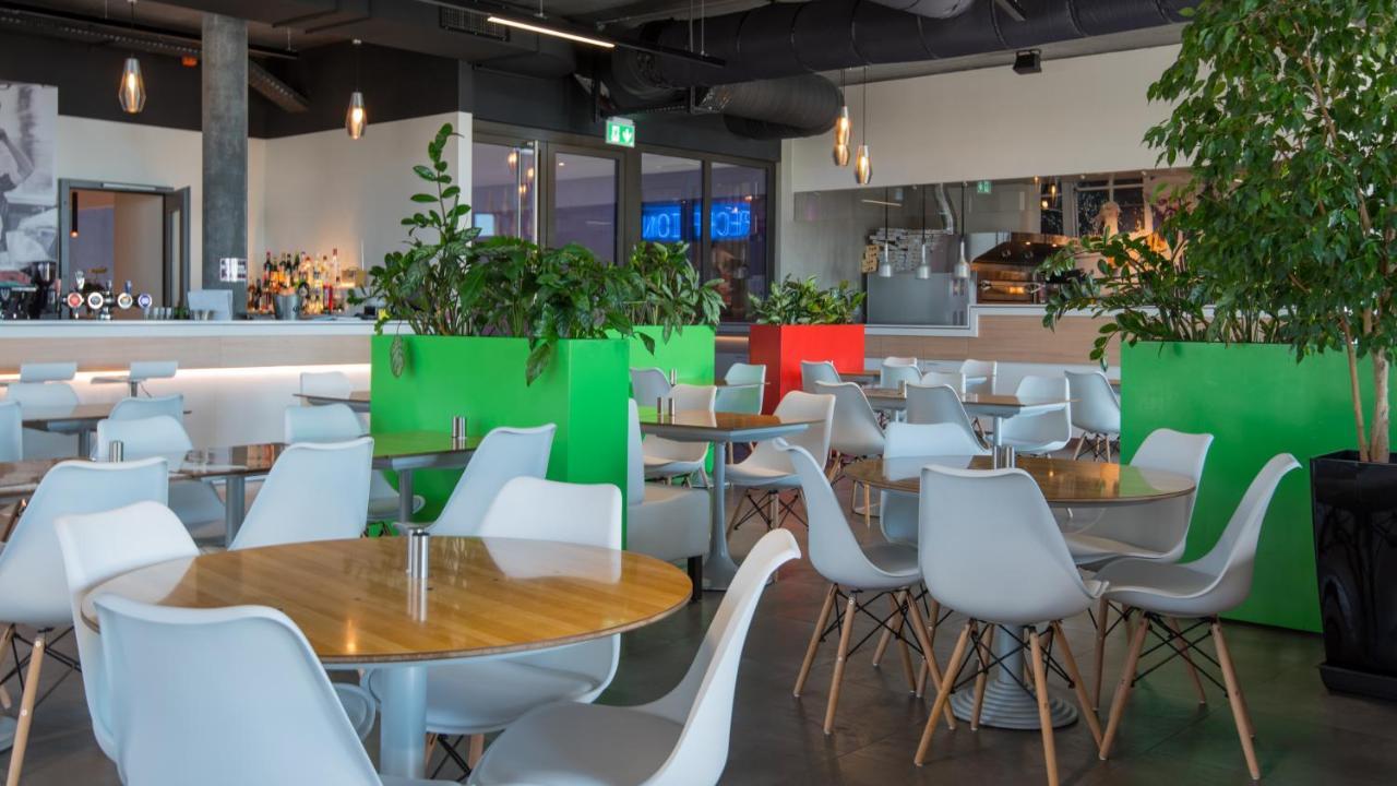 The Bowling Hotel 그렌스 외부 사진